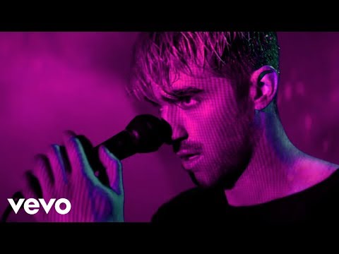The Chainsmokers - Everybody Hates Me