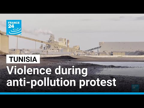 Tunisia: Violence erupts during anti-pollution protest as anger boils • FRANCE 24 English