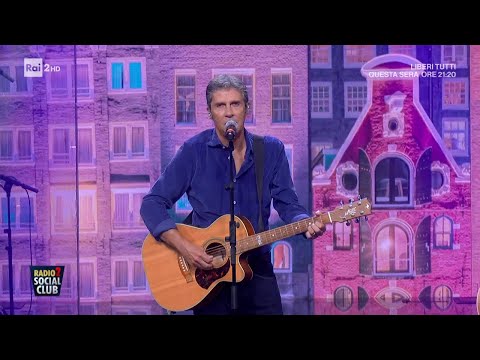 Luca Barbarossa con "Amami ora" - Radio2 Social Club 23/10/2023