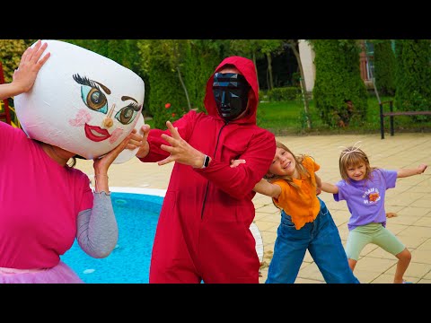 Игра в Кальмара vs Балерина Капучино Очень странная история