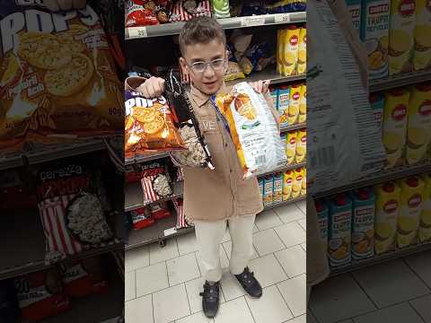 اشترينا اطيب شيبس😋#shorts