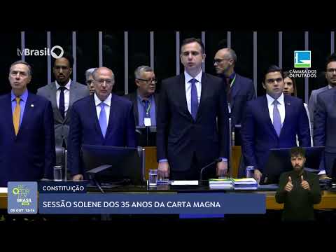 Congresso Nacional faz sessão solene dos 35 anos da Constituição