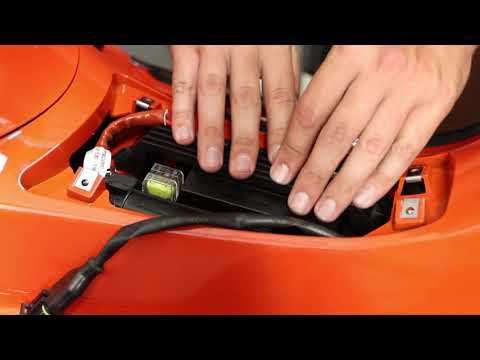 How to replace a Vespa battery