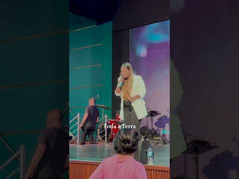 Foi tão lindo e especial cantar TODA TERRA junto com vocês nas últimas ministrações do ano 😭🔥🙌