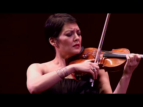 Anne Akiko Meyers Plays Bach's 'Air' on the ex-Napoleon/Molitor Stradivarius Violin