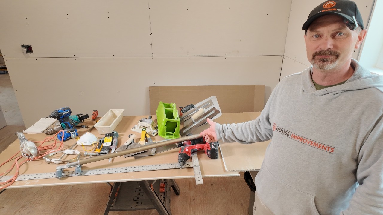 Tools you will need to DIY Drywall (Sheetrock)