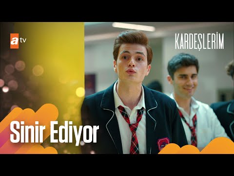 Berk, Asiye ve Doruk'u sinir edince rahatlıyor😂 - Kardeşlerim Arşiv Sahneler🎬