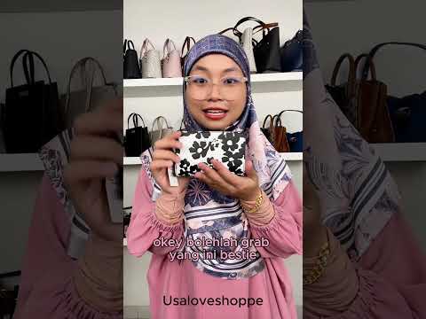 Michael Kors Jet Set Travel Medium Bifold Corner Zip Wallet in Black (35S5STVF6Y)