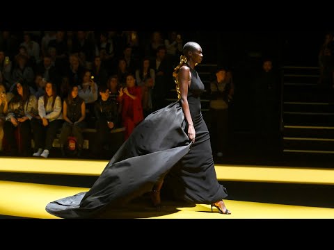 Isabel Sanchis Fall/Winter 2024/25 | MBFW Madrid