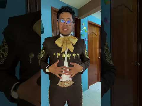 Musicos con el traje #automaticamente #musicos #traje #acordeon #mariachi i