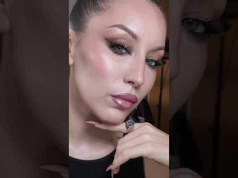 Parte 1. Es mi look de diario en realidad😆 #halloweenmakeup #maquillaje #maquillajesencillo