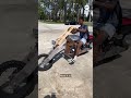 Florida engineering student builds e-bike out of wood  - 00:59 min - News - Video