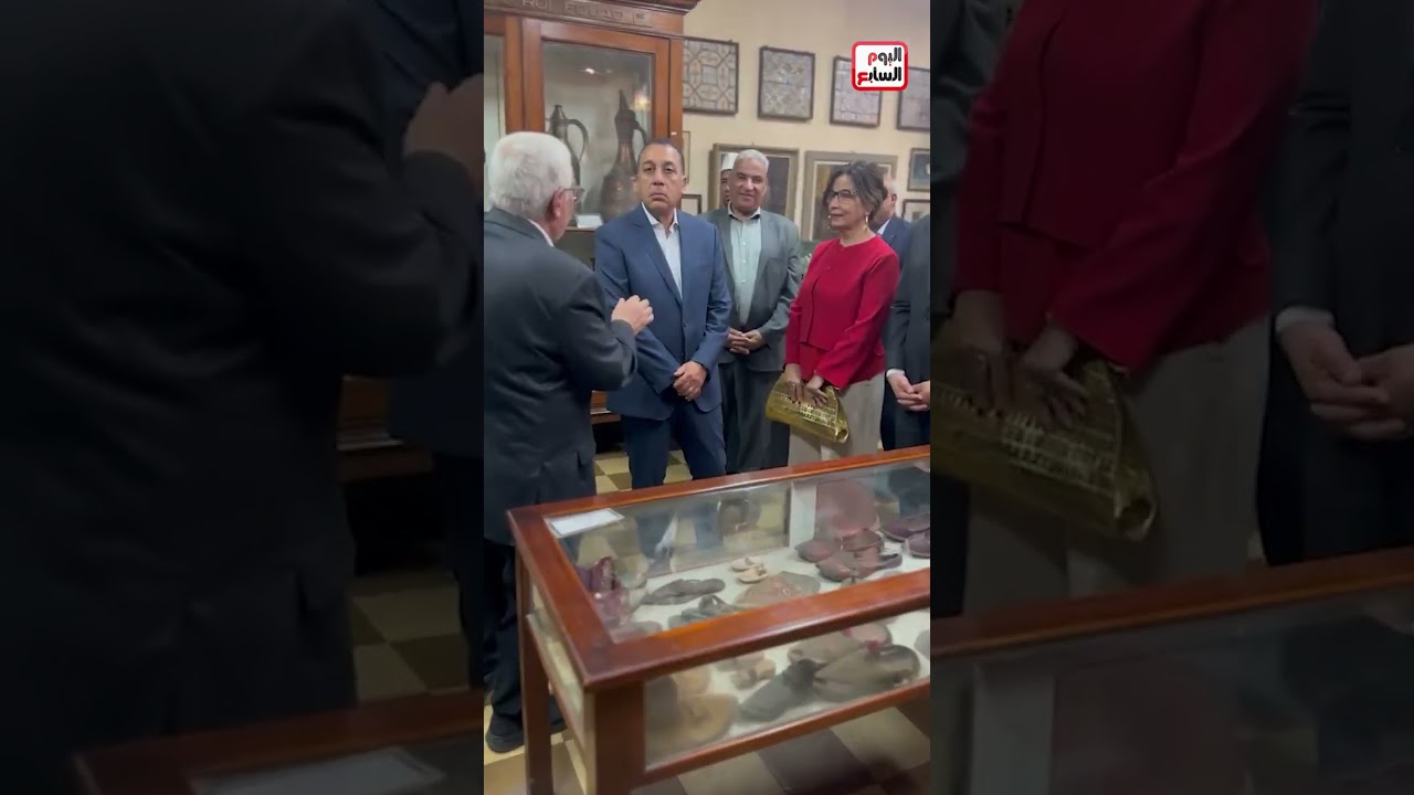 دولاب باسم الملك فاروق وأدوات آثرية.. رئيس الوزراء يتفقد متحف مجلس الشيوخ