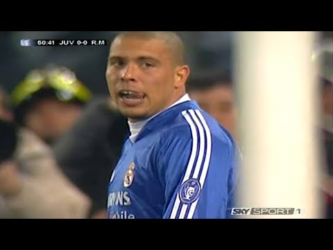 Ronaldo Fenomeno Hits The Crossbar 😱