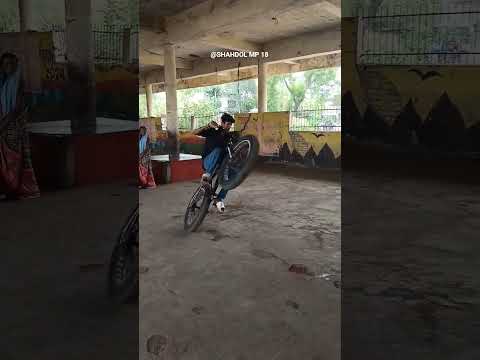 wheelie reaction video #wheelie #reaction #cyclestunt #shorts @imranmtb