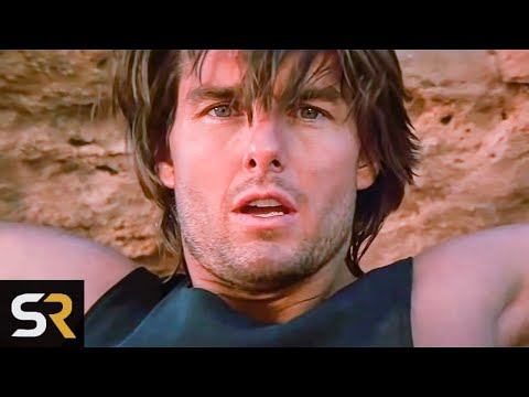 Ја искачи Бурџ Калифа, скокна од карпа – колку пати Том Круз си го ризикуваше животот за Mission Impossible?