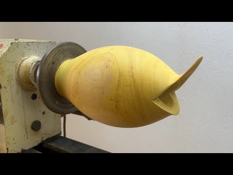 Good Idea And Good Skills - Sophisticated Sculpting Techniques On A Wood Lathe