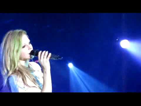 Avril Lavigne Wish You Were Here Live in Jakarta 11 May 2011 Front Row Version