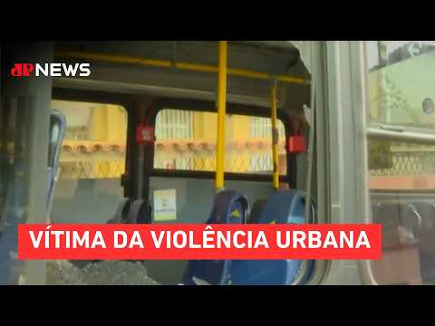 Fonoaudióloga é baleada dentro de ônibus no RJ
