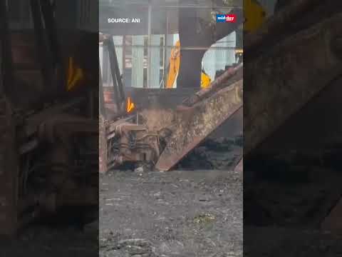 Huge Fire in Maharashtras Navi Mumbai Truck Lot Visuals Show Total Destruction