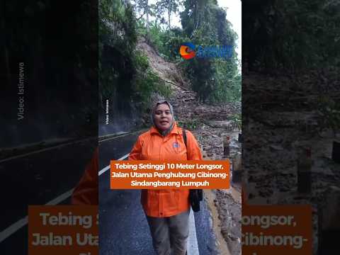 Tebing Setinggi 10 Meter Longsor, Jalan Utama Penghubung Cibinong Sindang Barang Lumpuh