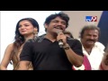 TSR Awards : Nag Hugs and Clarifies there are no rumours with Balayya