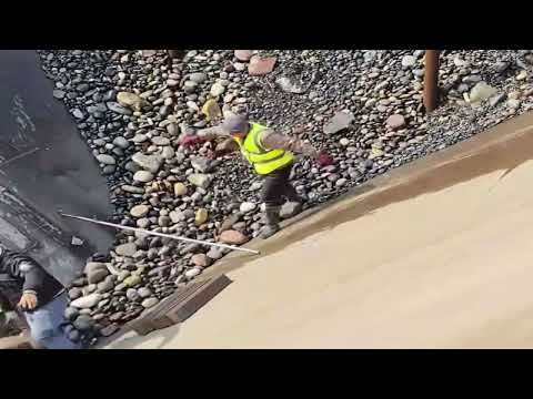 Barge unloading 3300 tons of cobblestone - Relaxing long video - Work vlog on a barge