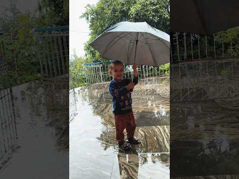 cute moments at end...#mousam #baby #rain #dance