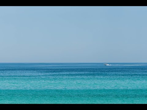 宿泊施設による動画
