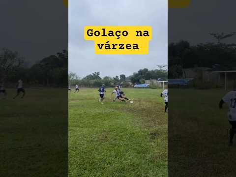que jogada absurda #futebol #golaço #ecosdaarquibancada #varzea #viral #shortsfutebol