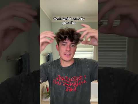 Get fluffy, beachy hair with this sea salt spray #simpletics #seasaltspray