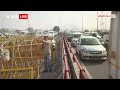 Farmer Protest 2.0: किसान आंदोलन के चलते गाजीपुर बॉर्डर पर ढेरों barricading से वाहनों का लगा तांता  - 02:47 min - News - Video