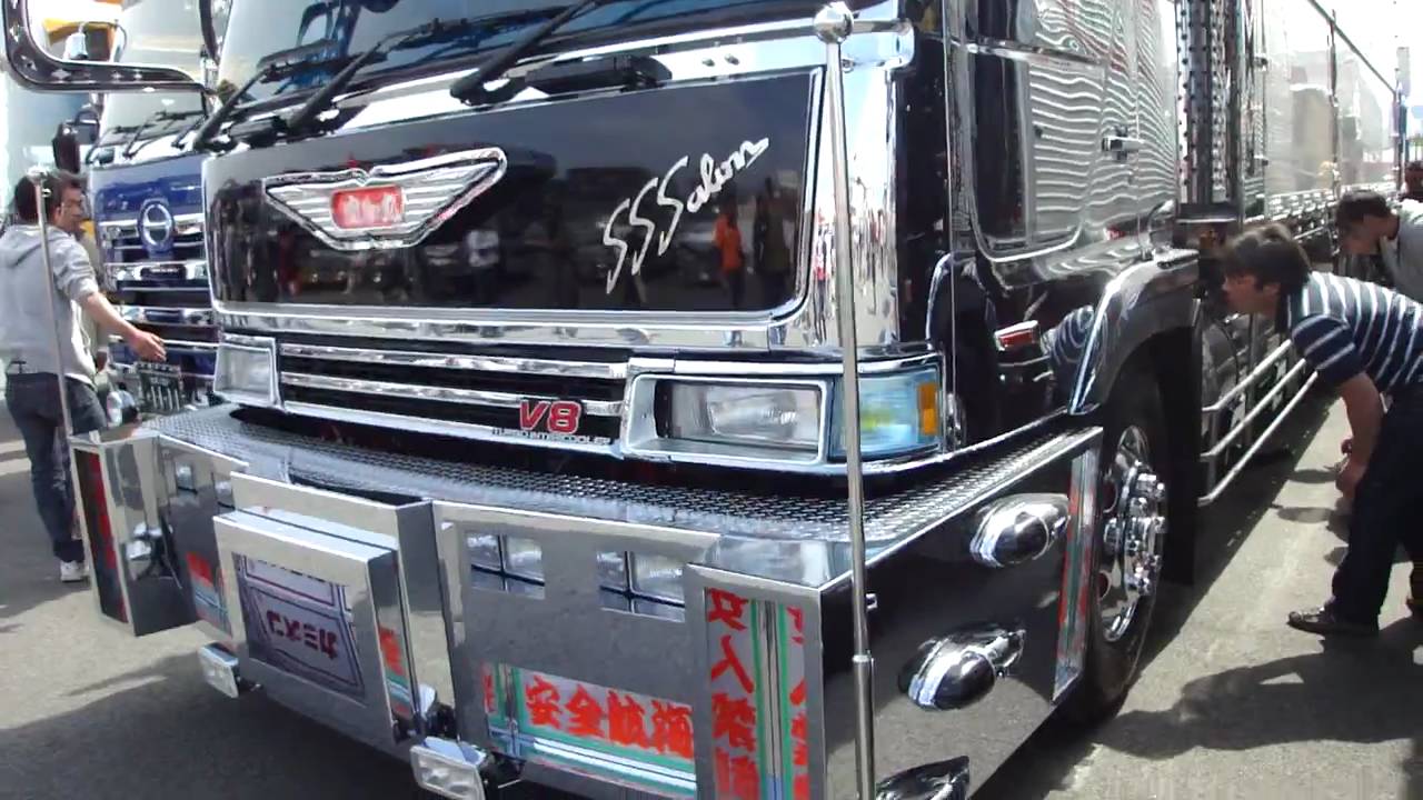 デコトラ アートトラック 由加丸 椎名急送 8番 パート3 - YouTube