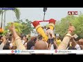రామ్మోహన్ నాయుడుతో అచ్చెన్నాయుడు..టీడీపీ నేతల ఘన స్వాగతం|TDP Leaders Grand Welcome To Rammohan Naidu  - 05:32 min - News - Video