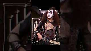 KISS - Deuce (Live 1975)⚡𝑲𝑰⚡︎⚡︎