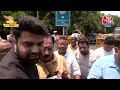 Delhi: Swati Maliwal विवाद के बाद BJP ने की जांच की मांग, CM हाउस के बाहर प्रदर्शन | AAP | BJP  - 02:50 min - News - Video