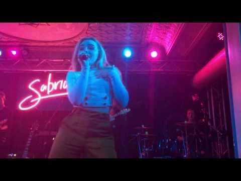 Sabrina Carpenter - Space (Live)