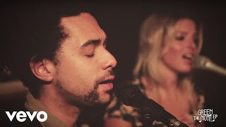 The Shires - Black And White (Live At The Green Note)