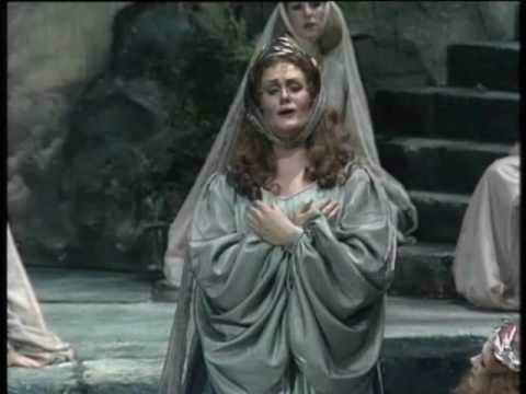 Joan Sutherland 'Casta diva' from 'Norma'