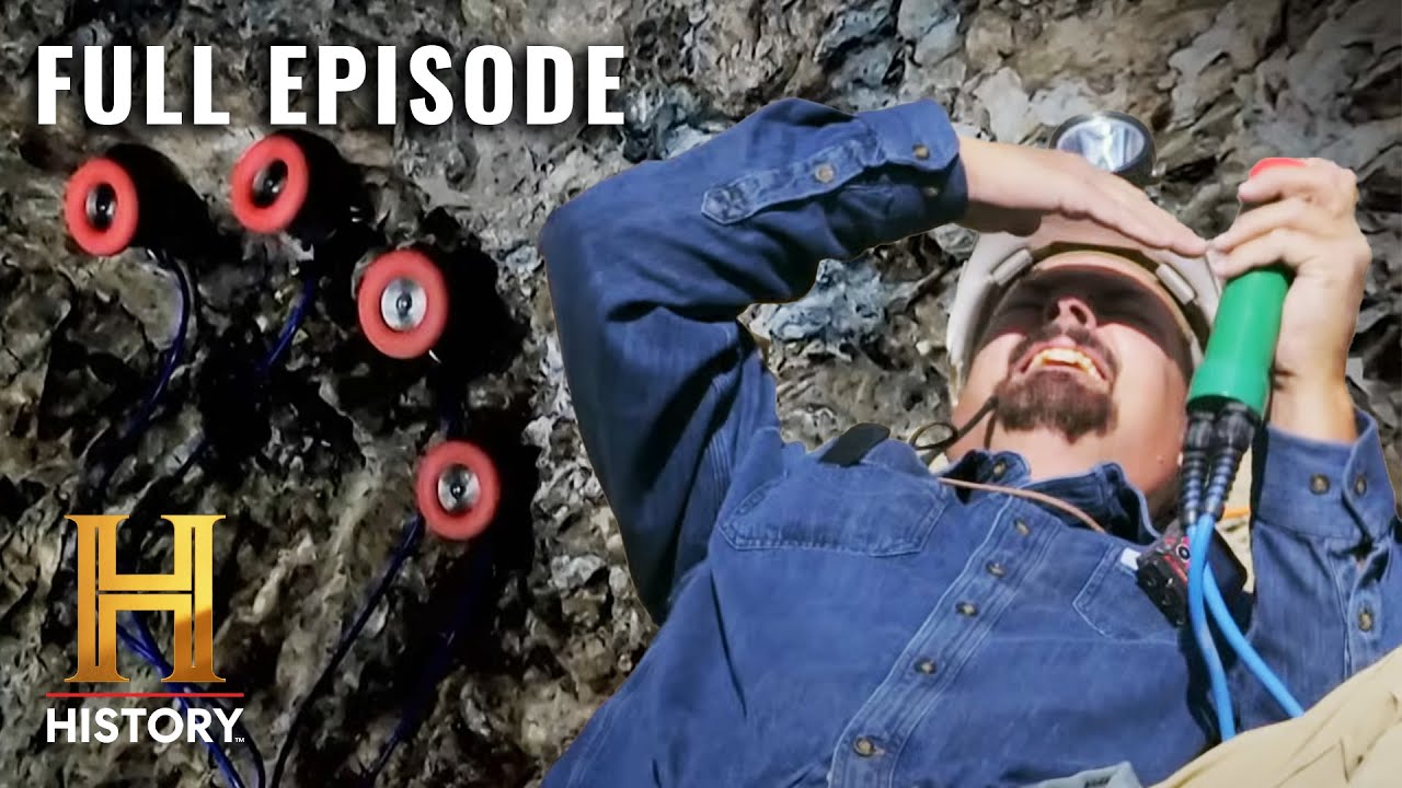 Secrets Buried Beneath the Southwest (S1, E8) | Lost Gold of the Aztecs | Full Episode