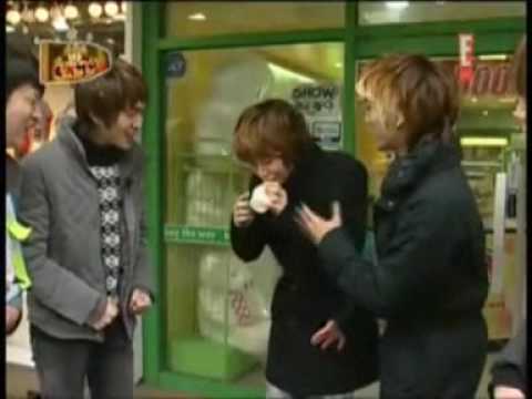 Taemin drinking banana milk / cute!