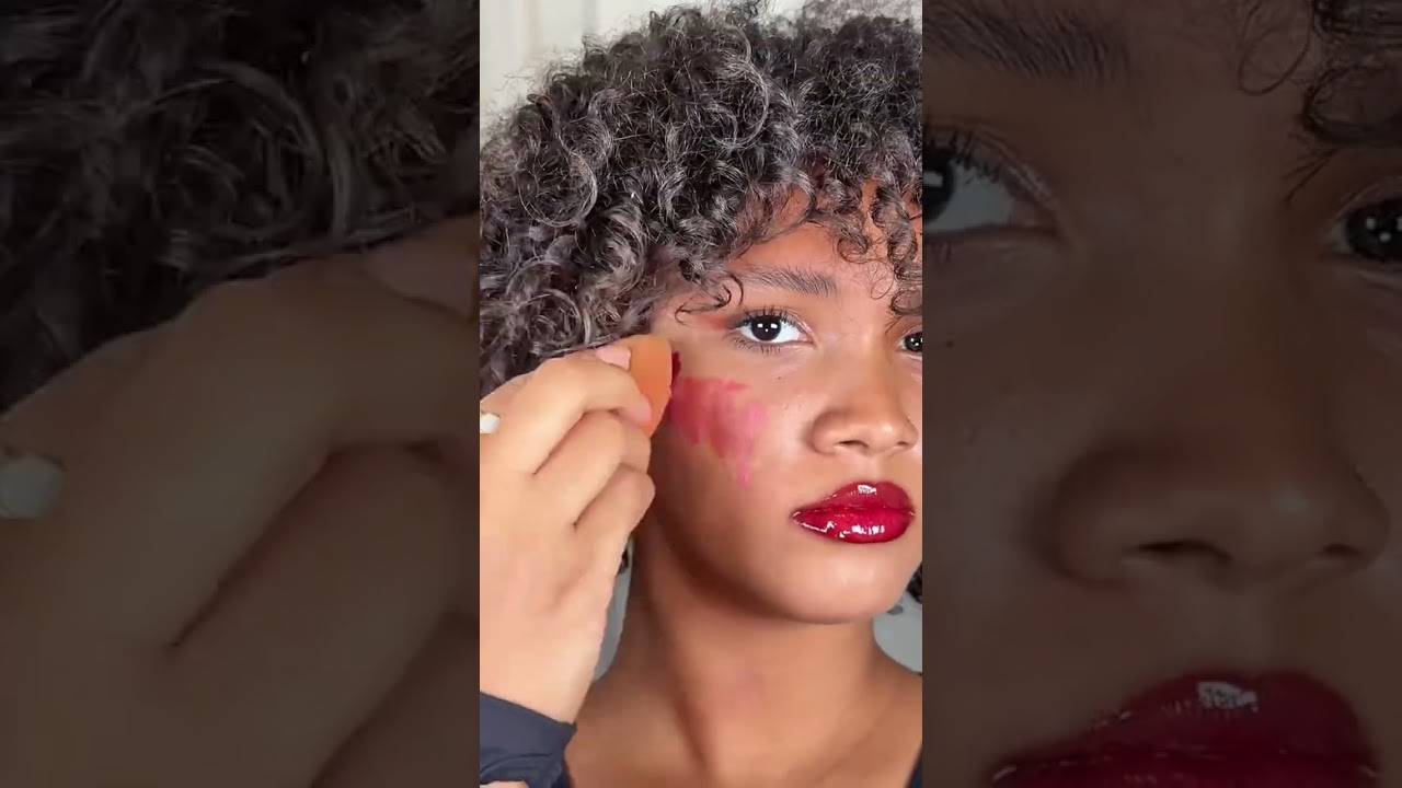 Fall is the season of blush ๐๐ #liquidblush #avon #fallmakeup