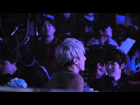 130131 Seoul Music Award Electric Shock - EXO focus
