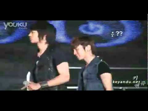 {must watch} 2010 SHINee mistakes and memorable moments (fancam)