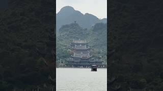 Ngắm Toàn Cảnh Chùa Tam Chúc Từ Giữa Hồ | Bạch Hoàng Travel