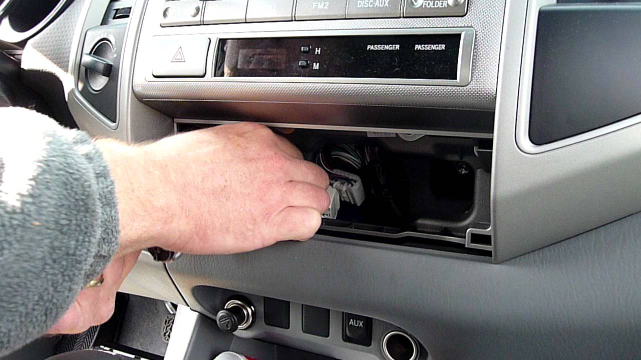 toyota stereo removal #4
