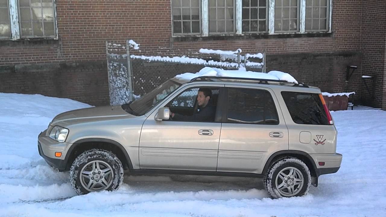 Honda cr v snow driving #4