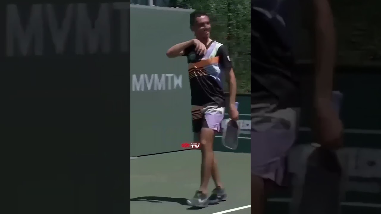 "Don't do it..." Gabe did it 🤣 💯 #pickleball #pickleballislife #pickleballhighlights