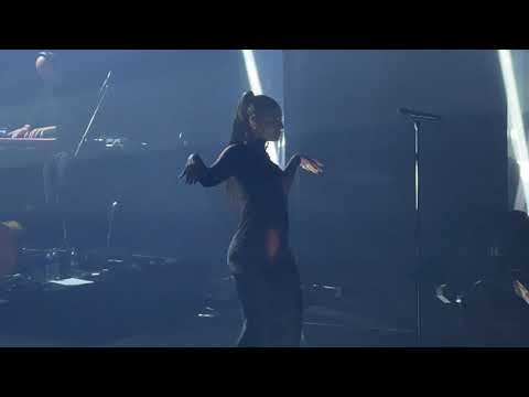 Sevdaliza - Darkest hour(Raving Dahlia tour live in Amsterdam)(12/05/2022)