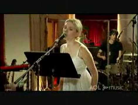 Who Are You? (tradução) - Scarlett Johansson - VAGALUME
